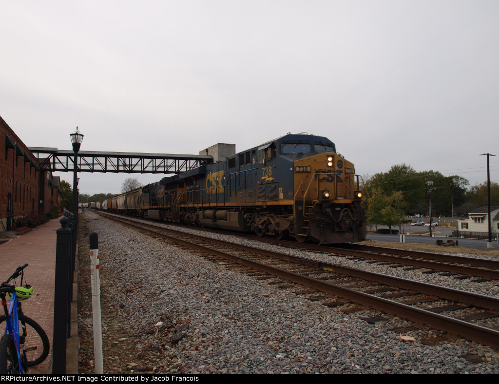 CSX 738